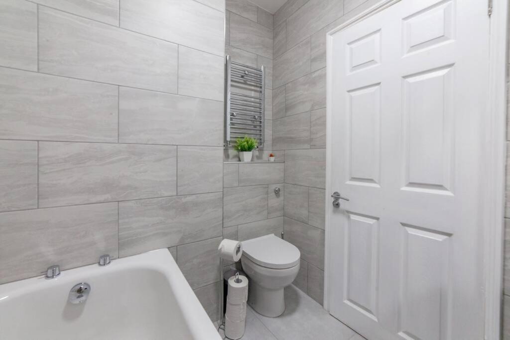 Sunny, 2Bed 2Bath, Garden Apartment Near Hyde Park Londres Extérieur photo